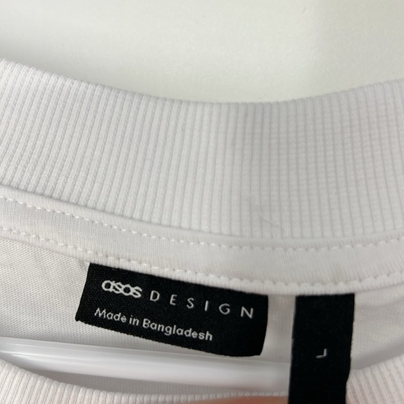 Asos NWOT women’s oversized t shirt large - Picture 3 of 5